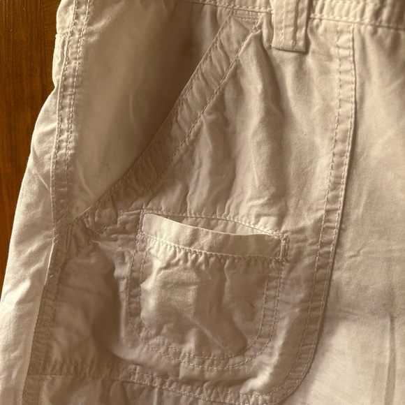 Tommy Hilfiger cargo style cotton shorts size 14 🍎 - Picture 3 of 7